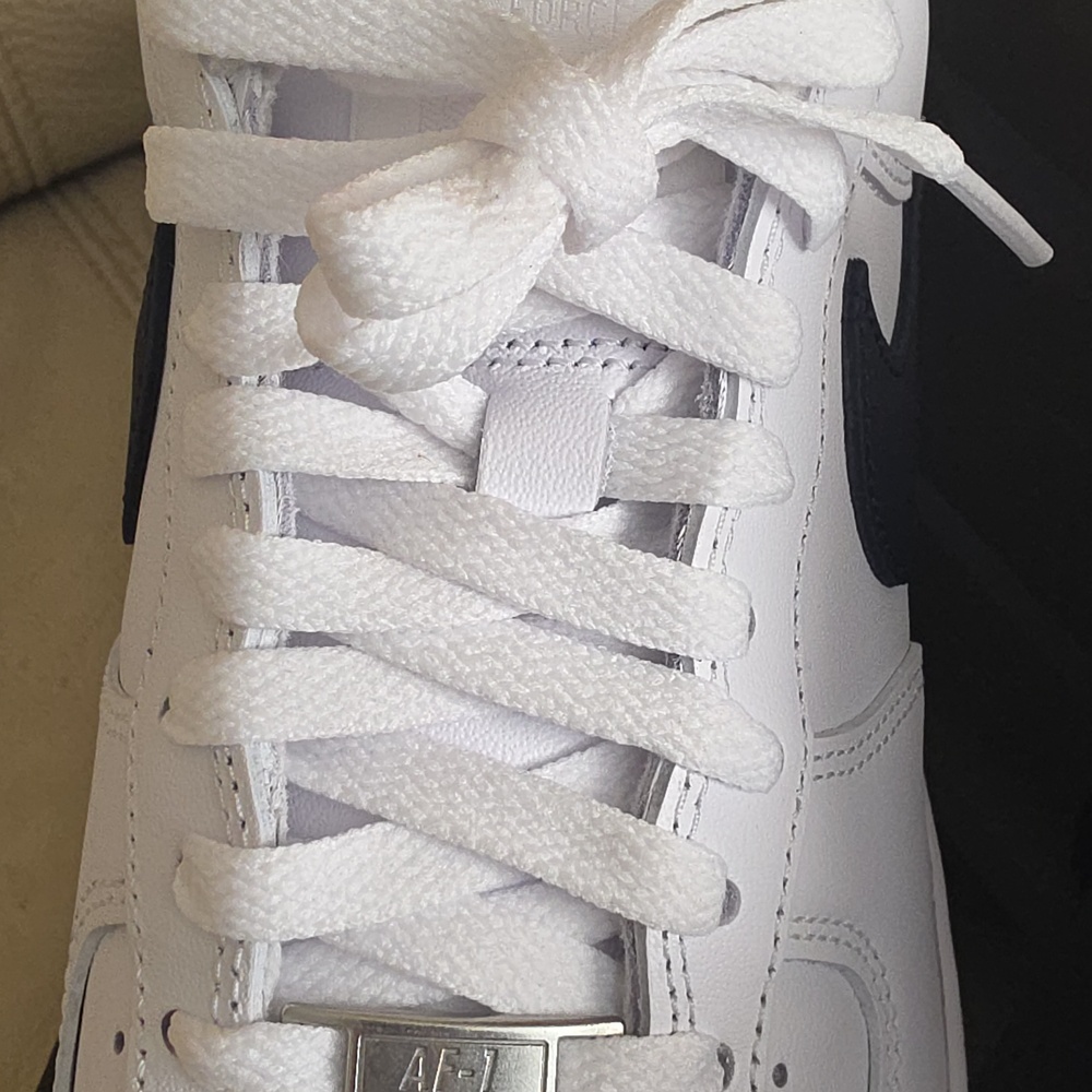 Supreme x Nike Air Force 1 Low "White Black" - Picture 14 of 14